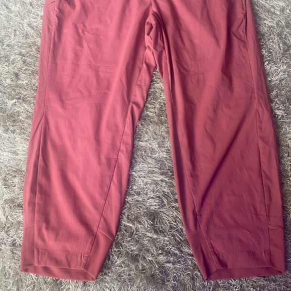 NWT Athleta Pink Rose Trekkie North Jogger Pants Size 18 - Picture 2 of 7